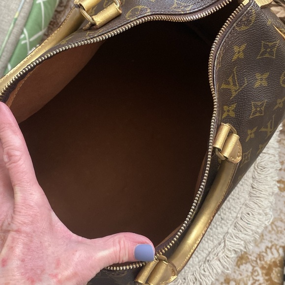Authentic Vintage Louis Vuitton 35 Speedy - Picture 10 of 15